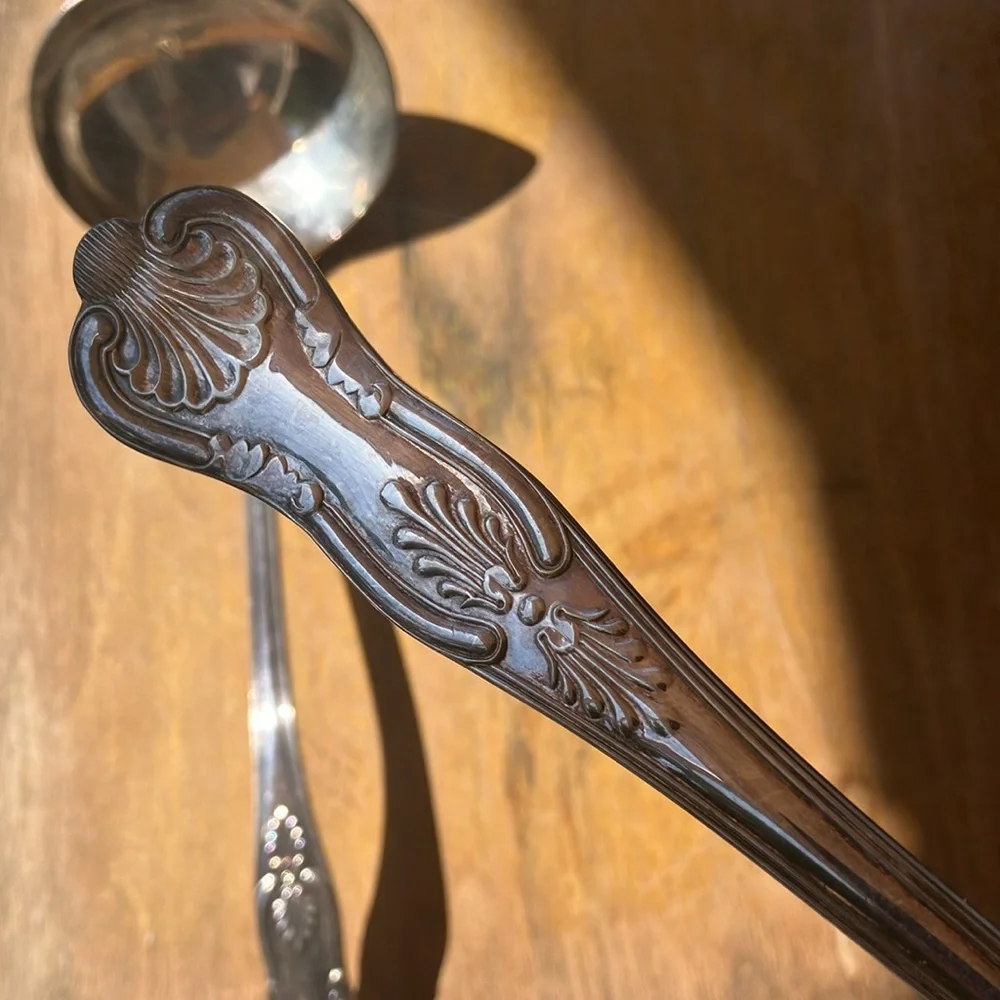 Sheffield England 20th Palmette Shell Kings Silver Plated Ladle & Serving Spoon
